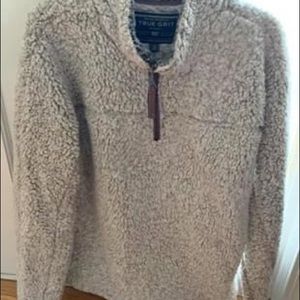 women’s true grit pullover size medium